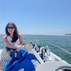 Meet your Posher, Sabrina